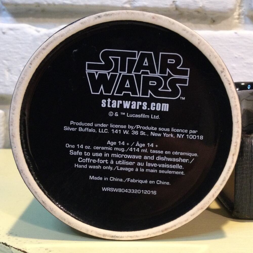 Star Wars Ceramic Mug Black Multi-Color Comic Book Design 14oz - Picture 3 of 5